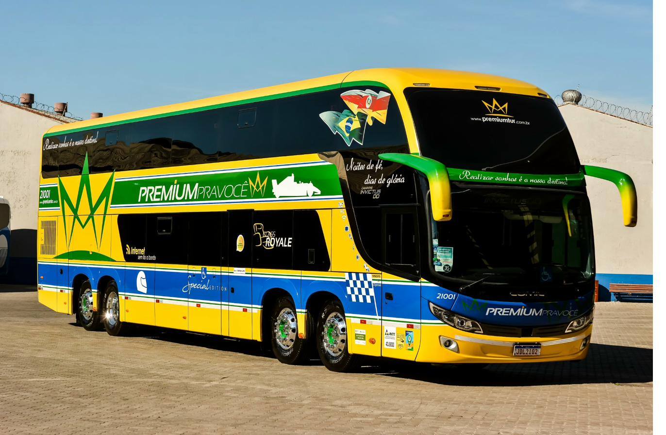 Ônibus #21001 — Comil Invictus DD